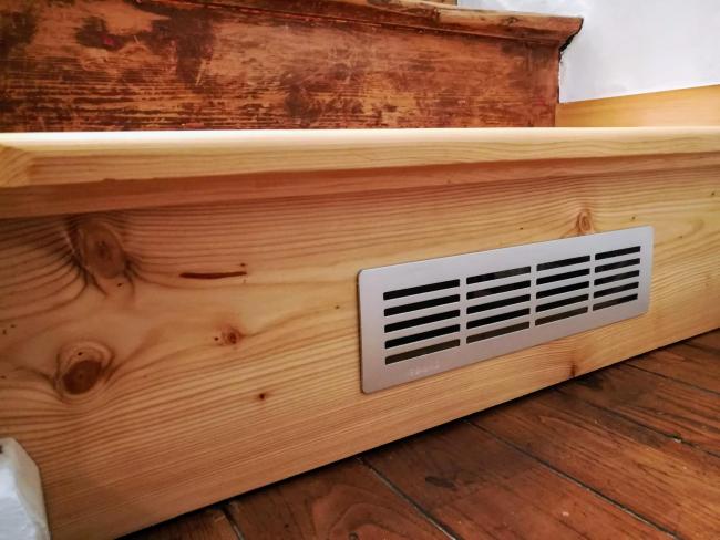 Nouvelle marche en mélèze huilé